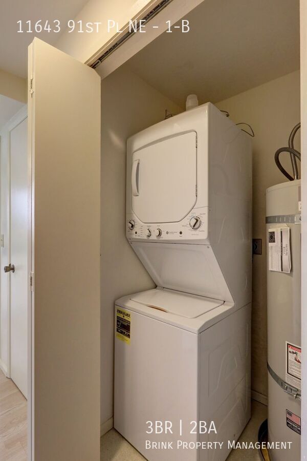 3BR 2BA Condo, close to Juanita Beach Park property image