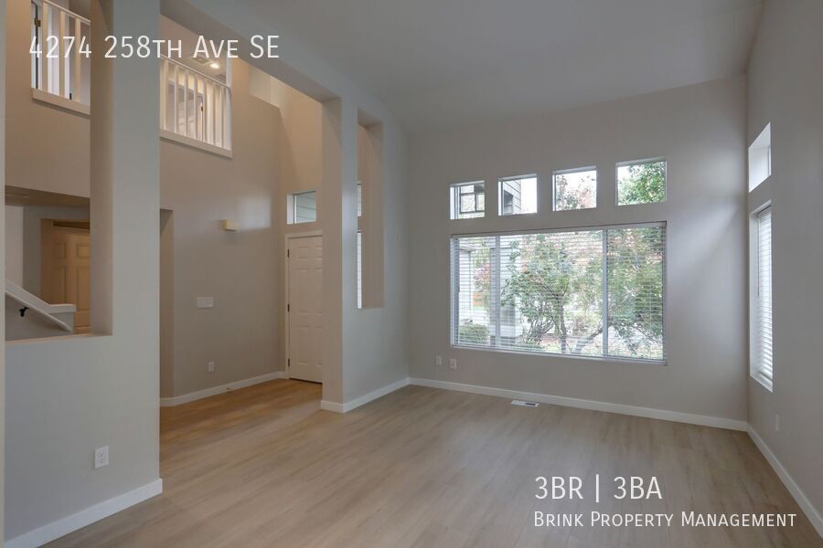 Beautiful 3bd, 2.5ba Home in Klahanie Available! property image