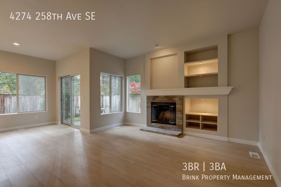 Beautiful 3bd, 2.5ba Home in Klahanie Available! property image