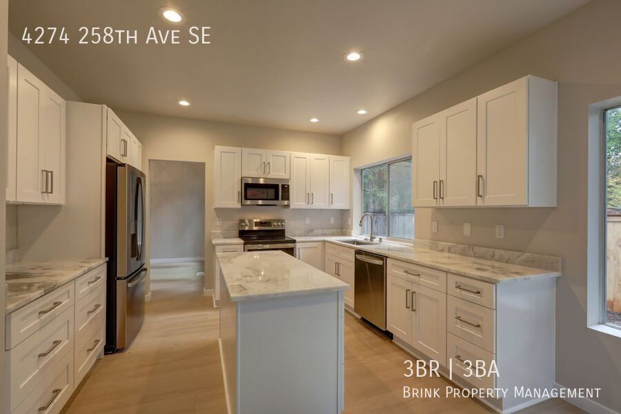 Beautiful 3bd, 2.5ba Home in Klahanie Available! property image