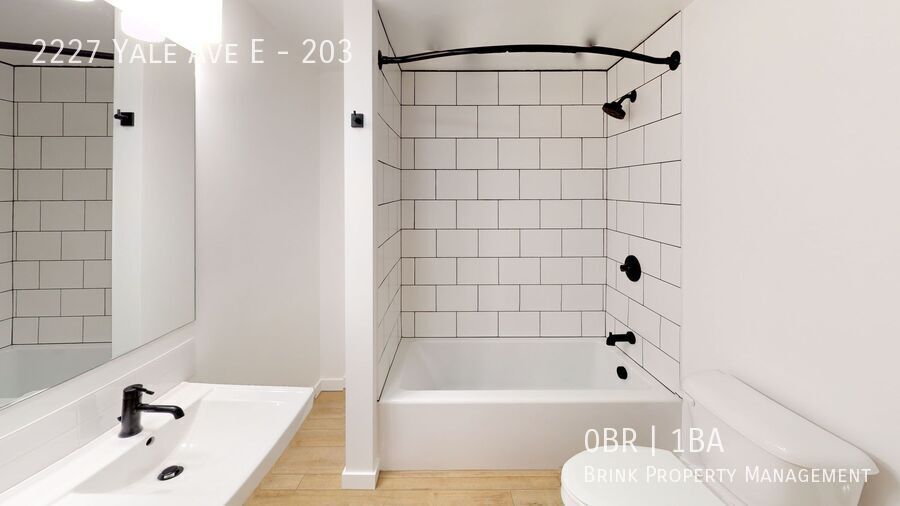 Welcome to Lakeview! - Live in Luxury & Style in the heart of Eastlake property image