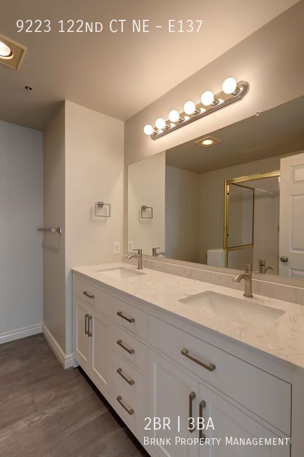 Luxury 2BR 2.5BA Townhouse Style Condo @ Lochshire on Forbes Creek property image
