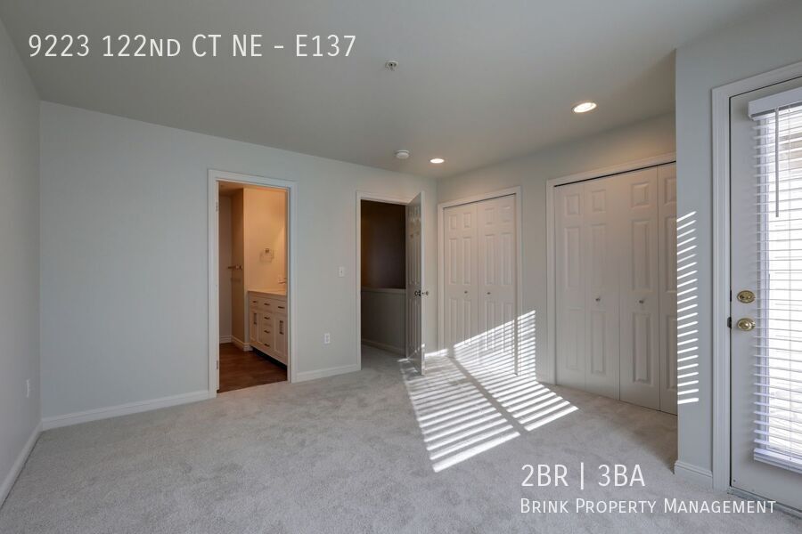 Luxury 2BR 2.5BA Townhouse Style Condo @ Lochshire on Forbes Creek property image