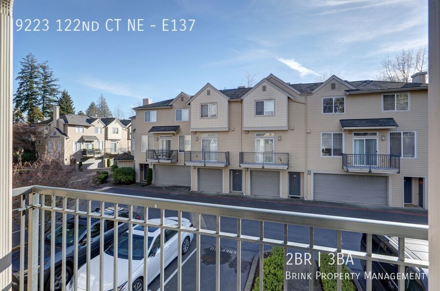 Luxury 2BR 2.5BA Townhouse Style Condo @ Lochshire on Forbes Creek property image
