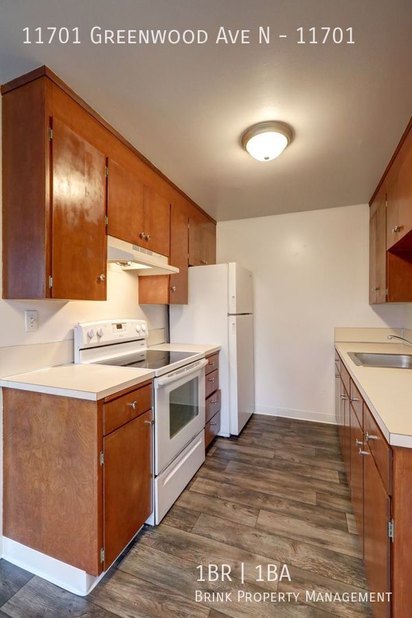 6 Weeks Free Rent Move In Special!! Charming 1 Bed Unit Bitter Lake Neighborhood! property image