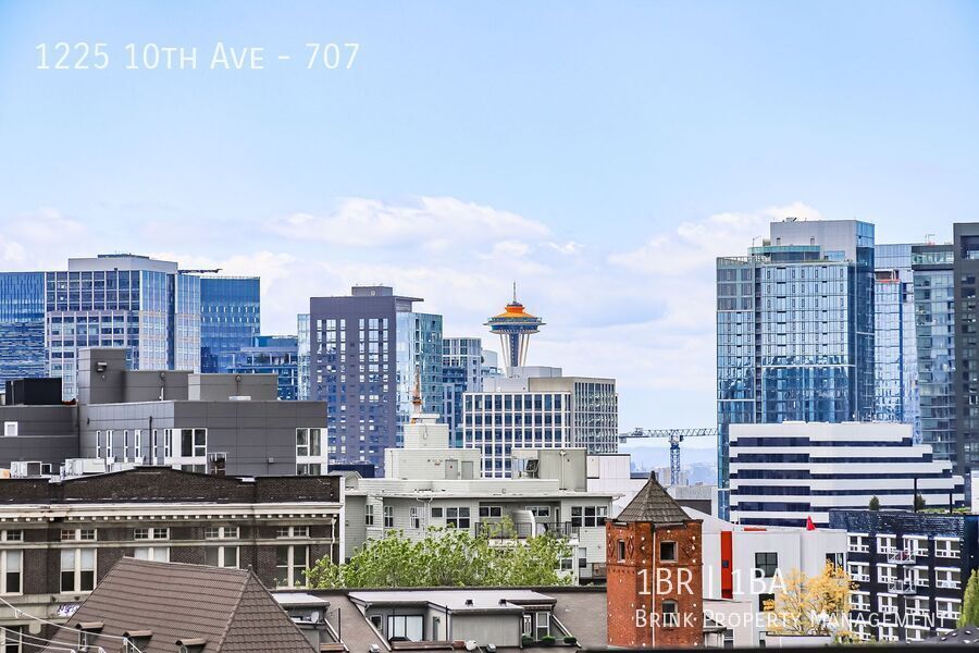 Live at The Woodworth - Classic & Cool Living in Capitol Hill property image