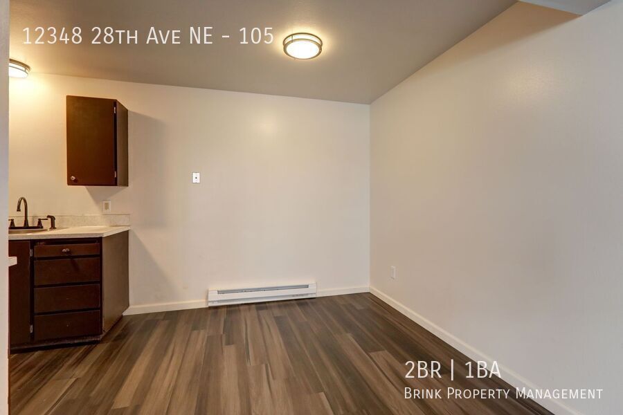 One Month Free Move In Special!! Great Location! 2 Bedroom, 1 Bath Apartment, Nicely Maintained Building. property image