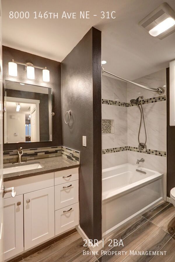 Large 2 Story Condo Available in Perfect Redmond Location! property image