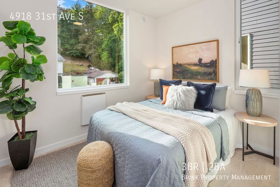 BRAND NEW in Columbia City! 3bd, 2ba Townhome Built with Thoughtful Design and Quality Materials property image