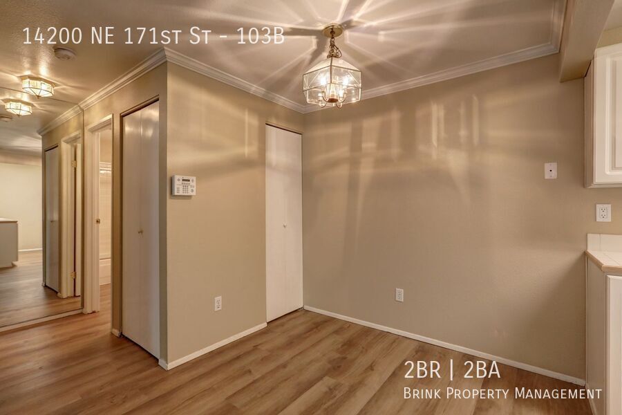 2 Bedroom Ground Floor Condo in the Heart of Woodinville! property image