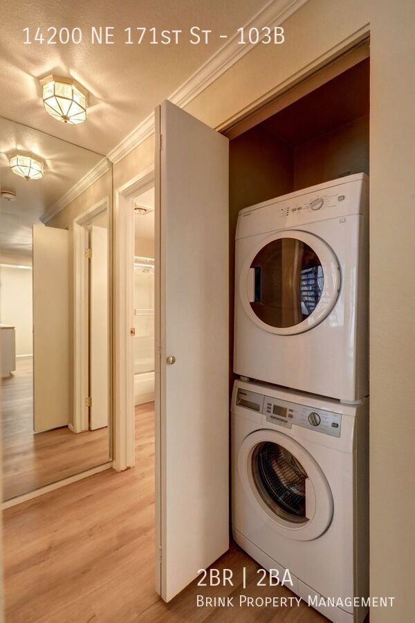 2 Bedroom Ground Floor Condo in the Heart of Woodinville! property image