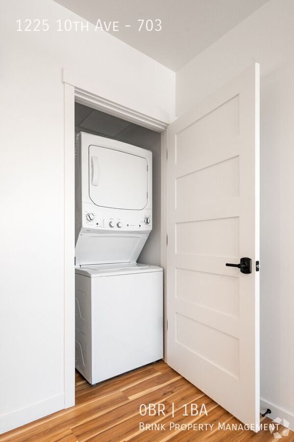 Live at The Woodworth - Classic & Cool Living in Capitol Hill property image