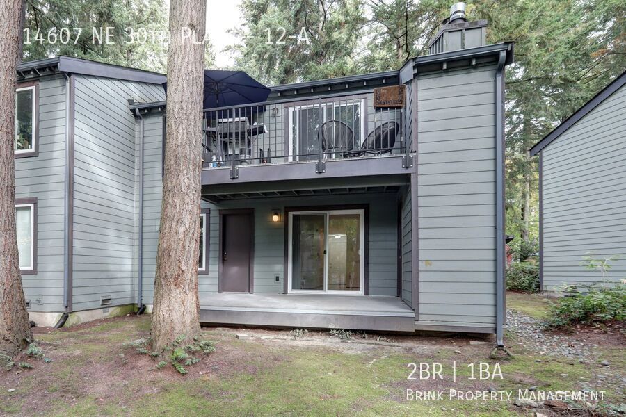 Updated 2 Bedroom Bellevue Condo is Available! property image