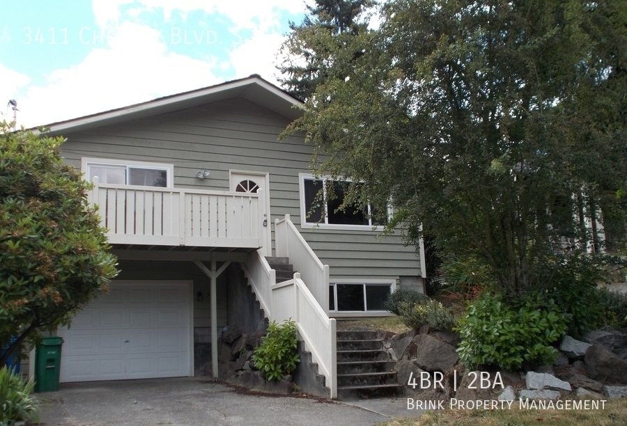 Spacious 4 Bedroom in Beacon Hill!  Lots of Updates, Perfect Location! property image