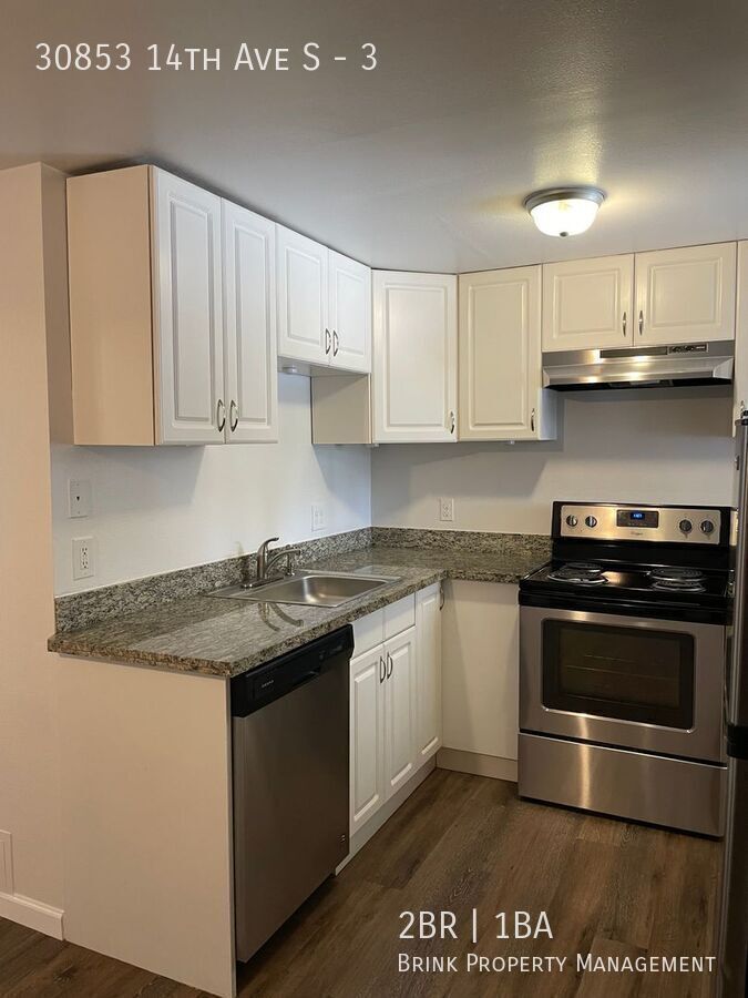 3 MONTHS FREE MOVE IN SPECIAL in this 2x1 Federal Way! Stainless Steel Appliances!!! property image