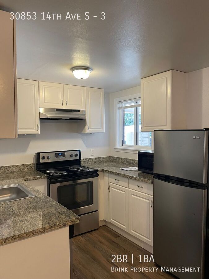 3 MONTHS FREE MOVE IN SPECIAL in this 2x1 Federal Way! Stainless Steel Appliances!!! property image