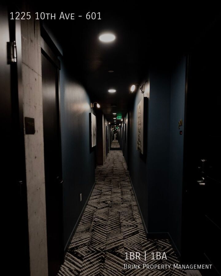 Live at The Woodworth - Classic & Cool Living in Capitol Hill property image