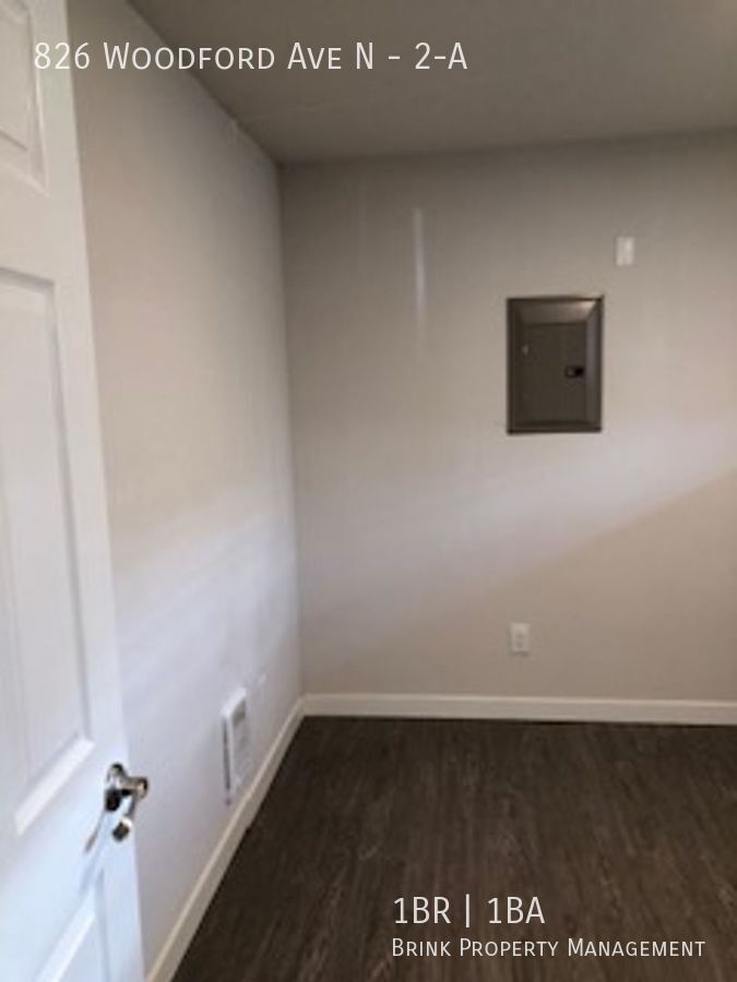 1 Month Free!! Beautifully Remodeled 1 Bedroom 1 Bath Home in Great Location! property image