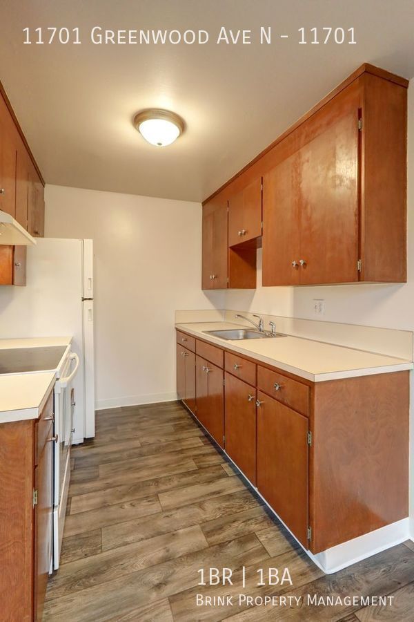 2 Months Free Rent Move In Special!! Charming 1 Bed Unit Bitter Lake Neighborhood! property image