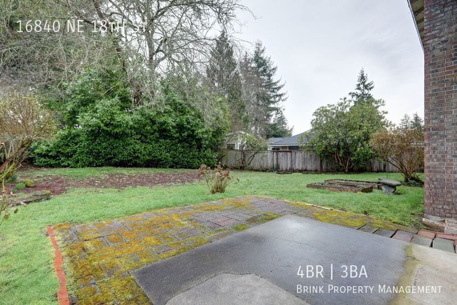 Bright spacious 4-bedroom 2.5 bath home in Bellevue property image