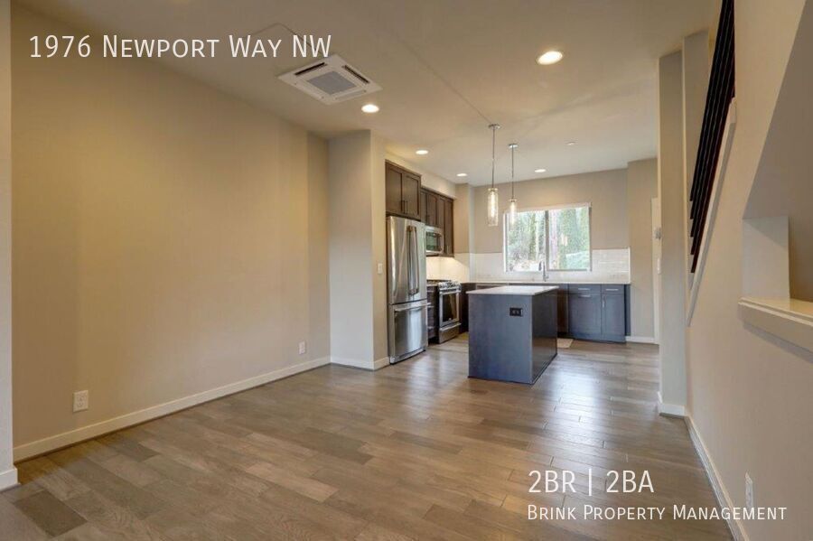 Immaculate and Spacious 2 Bedroom/1.75 Issaquah Townhome! property image