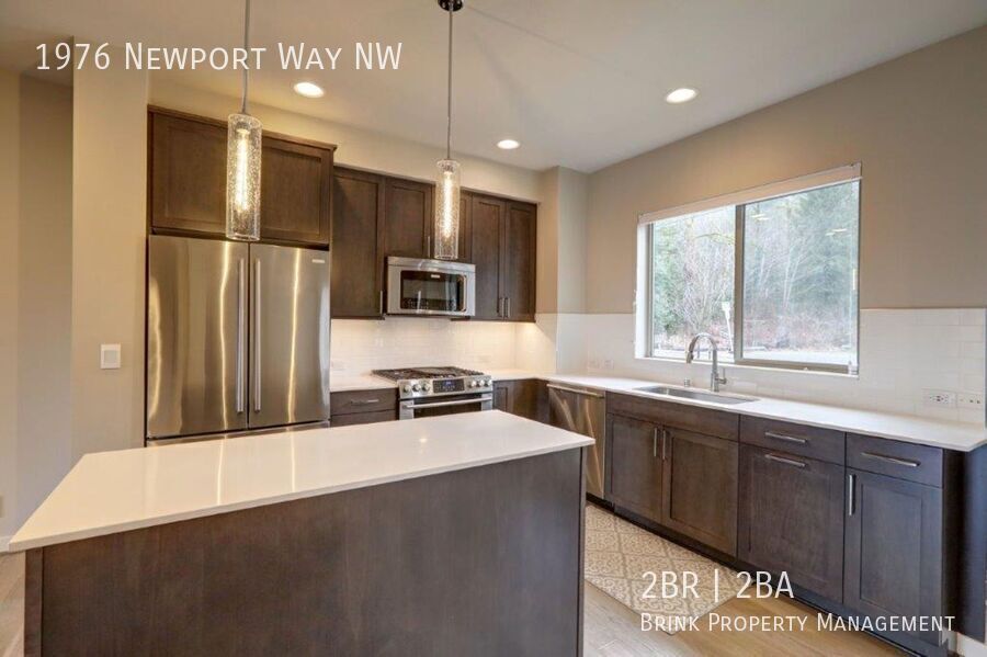 Immaculate and Spacious 2 Bedroom/1.75 Issaquah Townhome! property image