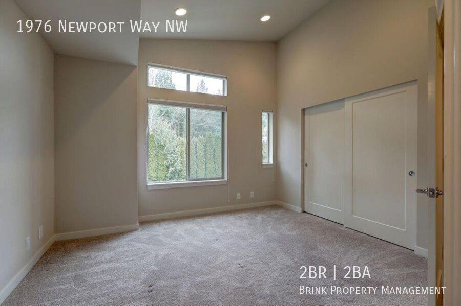 Immaculate and Spacious 2 Bedroom/1.75 Issaquah Townhome! property image