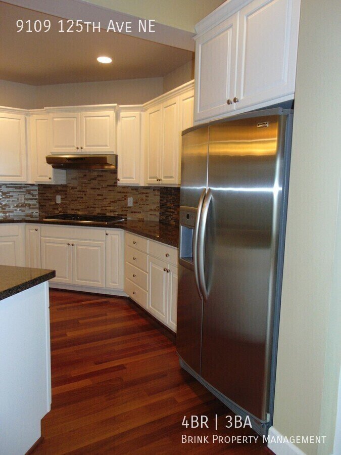 4+ Bedroom/2.5 Bath Luxury Kirkland Home.  Spacious Home, Rose Hill Area!  A Must See! property image