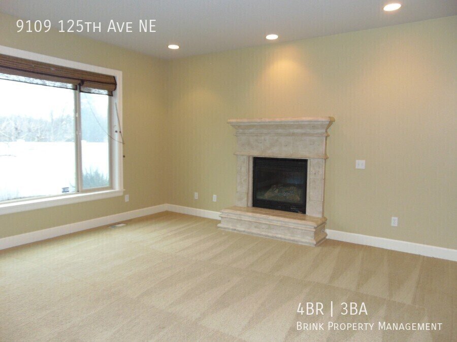 4+ Bedroom/2.5 Bath Luxury Kirkland Home.  Spacious Home, Rose Hill Area!  A Must See! property image