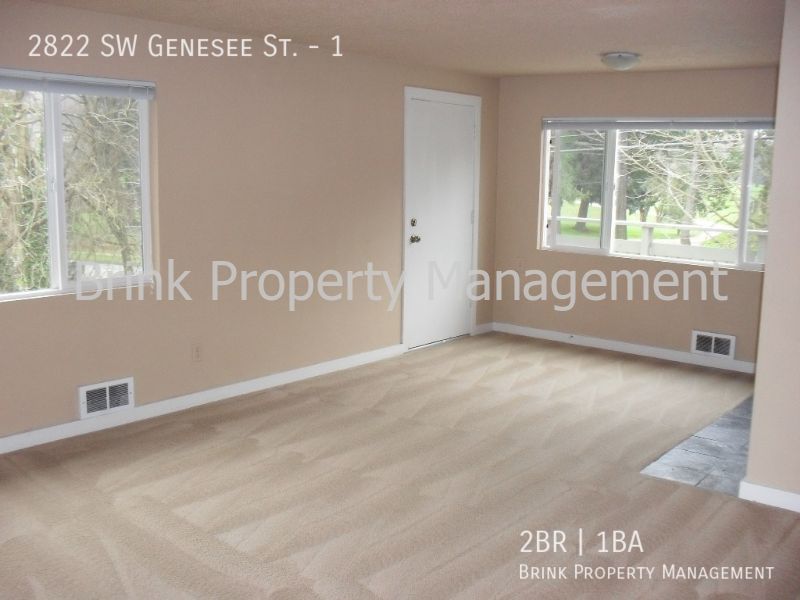 Gorgeous 2br in Triplex: Granite / Stainless / Slate / W/D property image