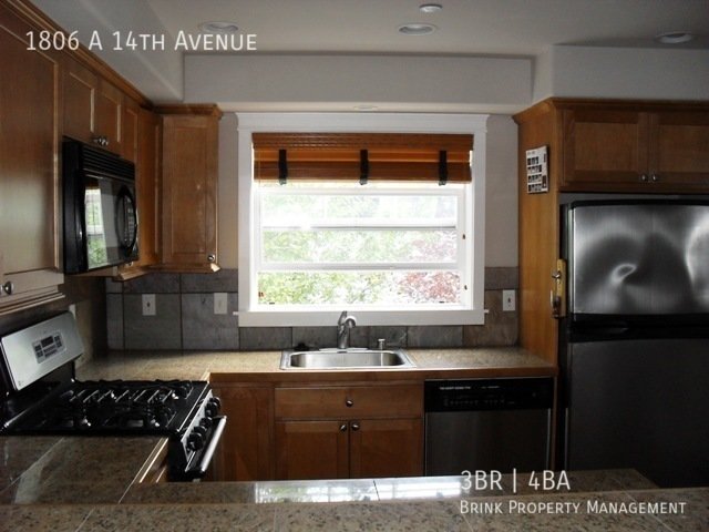 Gorgeous Capitol Hill Tri-level Townhome 3 Bedrooms with 3.25 Bathrooms property image