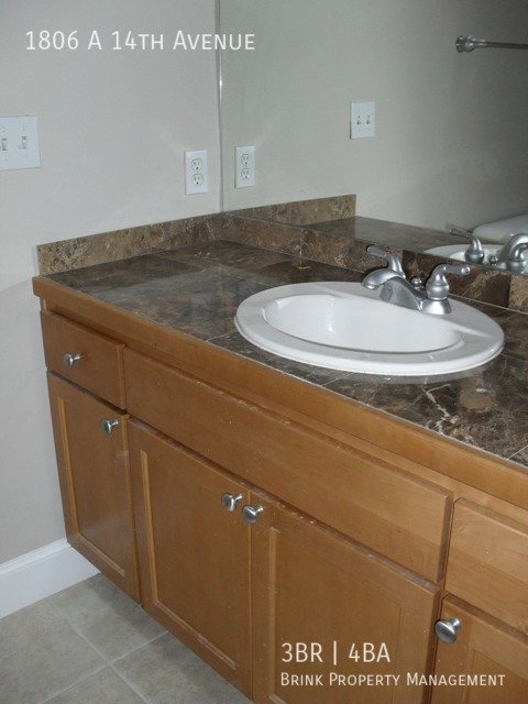 Gorgeous Capitol Hill Tri-level Townhome 3 Bedrooms with 3.25 Bathrooms property image