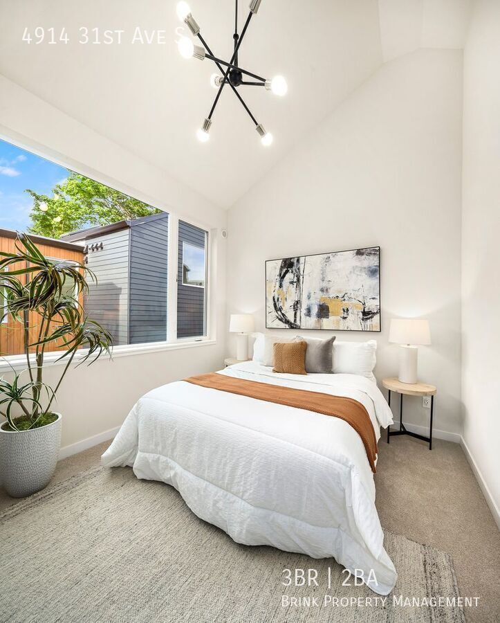 JUST BUILT! 3bd, 2ba Townhome Built with Quality Materials and Thoughtful Design- Ask About FREE RENT property image