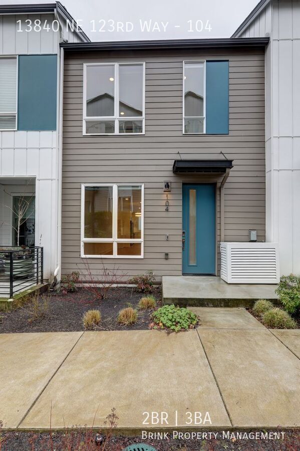 Live Where Style Meets Convenience – 2BR Townhome + Garage property image