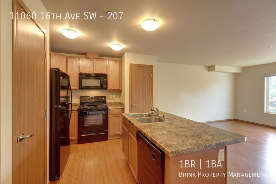 DubSea Apartments | Modern Apartment w/ In-Unit Laundry Available Now! property image