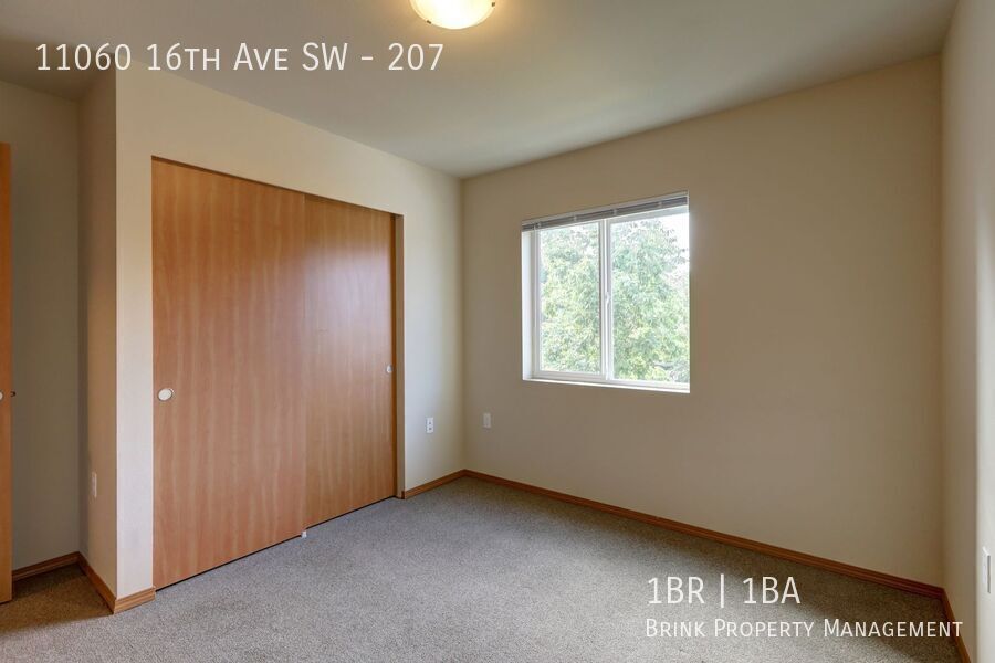 DubSea Apartments | Modern Apartment w/ In-Unit Laundry Available Now! property image