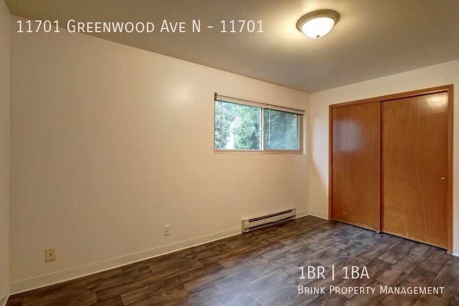 1 Months Free Rent Move In Special!! Charming 1 Bed Unit Bitter Lake Neighborhood! property image