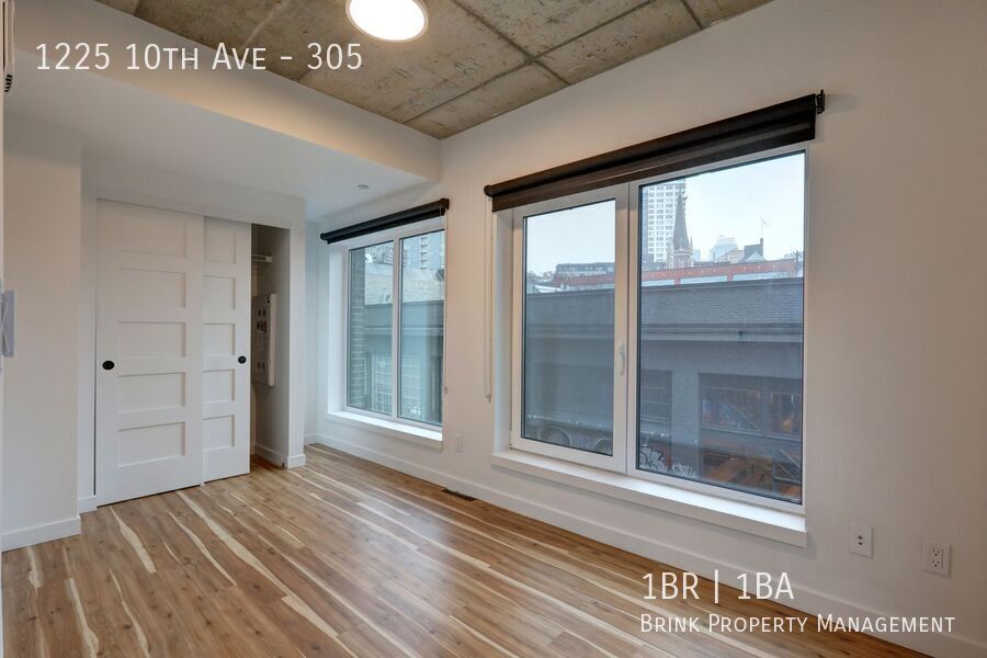 One Month Free! Live at The Woodworth - Classic & Cool Living in Capitol Hill property image