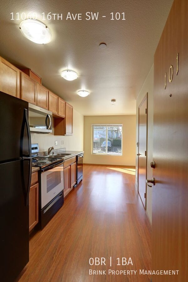 DubSea Apartments | Modern Studio w/ In-Unit Laundry Available Now! property image