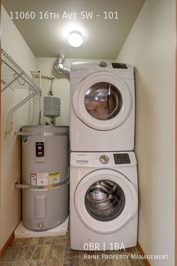 DubSea Apartments | Modern Studio w/ In-Unit Laundry Available Now! property image