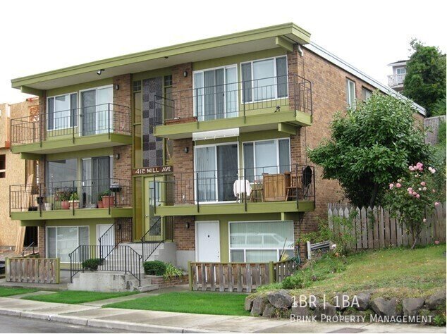 1 Month Free!! Great 1 1BR/1BA Conveniently Located property image