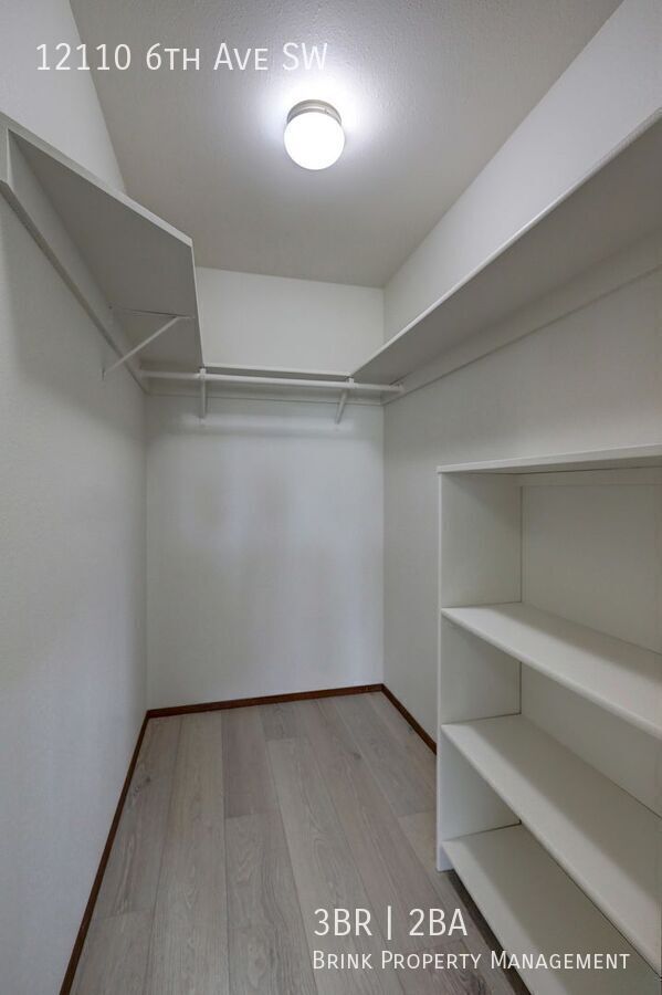 Beautiful, Remodeled Burien Rambler Available Now! 3 Bedrooms Plus Den! property image