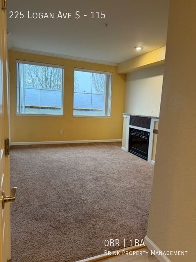 Luxury Studio Condo with Garage Parking in Downtown Renton!  Available Now! property image