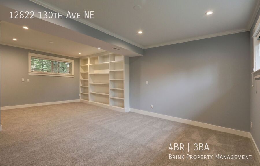Kirkland Home w/4bd, 3ba & Large Backyard! property image
