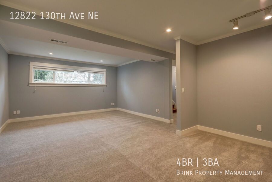 Kirkland Home w/4bd, 3ba & Large Backyard! property image