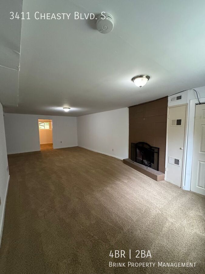 Spacious 4 Bedroom in Beacon Hill!  Lots of Updates, Perfect Location! property image