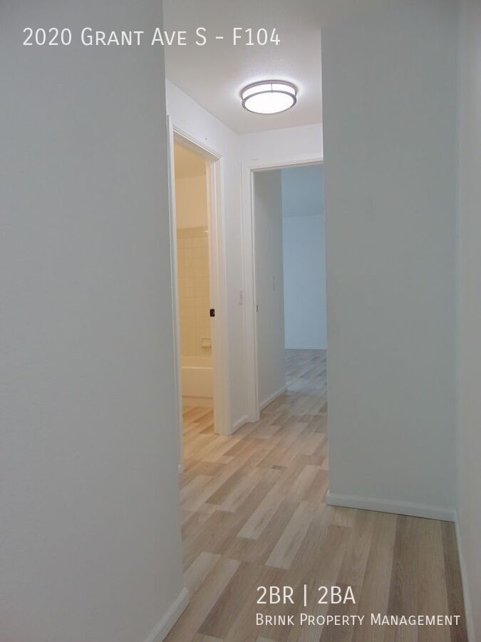 Beautifully Updated 2 Bedroom/2 Bath Renton Condo! property image