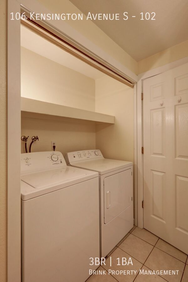 One Month Free!! Great Remodeled 3 Bedroom Apartment Home - Convenient Location property image