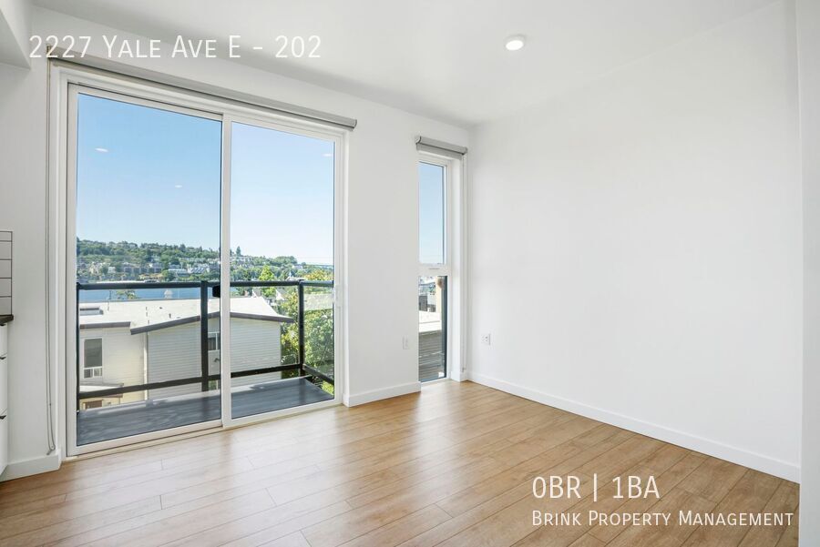 Welcome to Lakeview! - Live in Luxury & Style in the heart of Eastlake property image