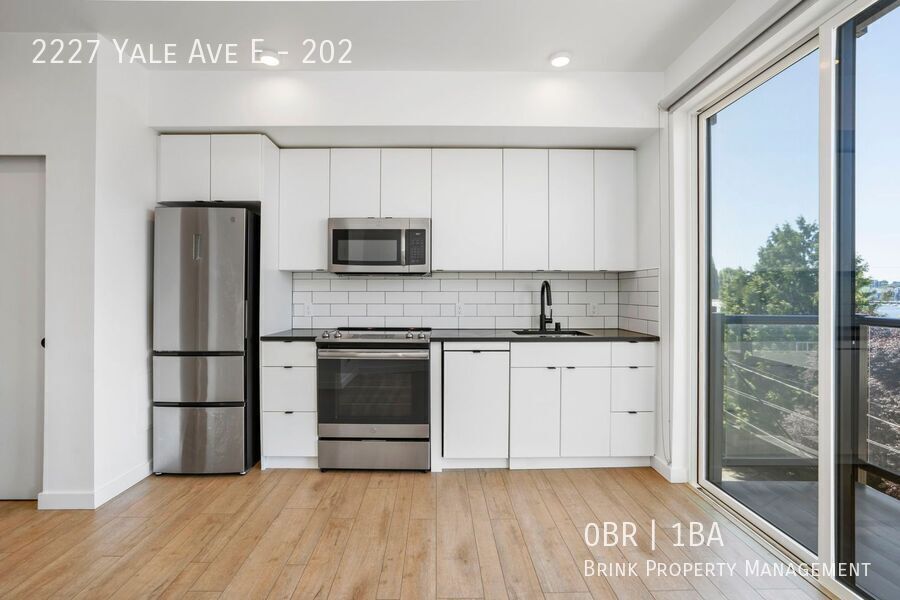 Welcome to Lakeview! - Live in Luxury & Style in the heart of Eastlake property image